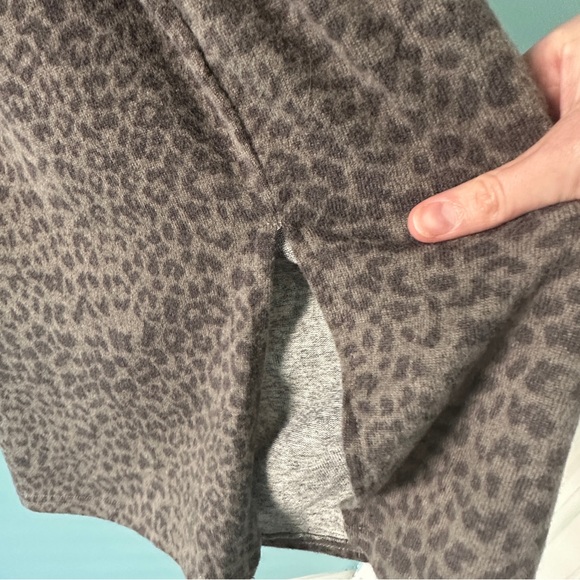 NWT Absolutely Famous Women’s Brushed Puff Sleeve MIDI Dess Size Small - Picture 3 of 6